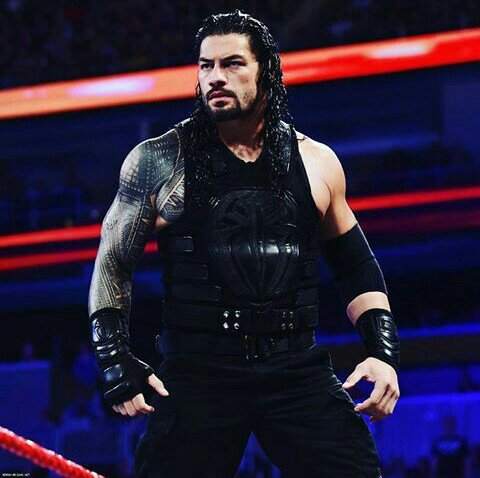 amino-#Roman 👑 reigns 👊-83542e52