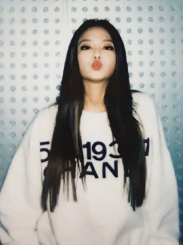 amino-•♡Jennie♡•-02c22dbc