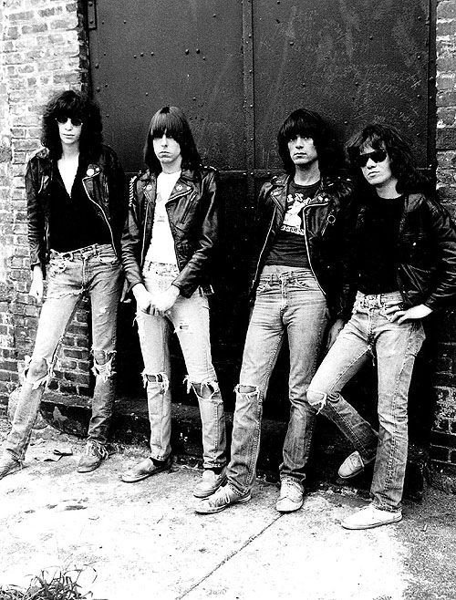 amino-Joey Ramone-87cc2855